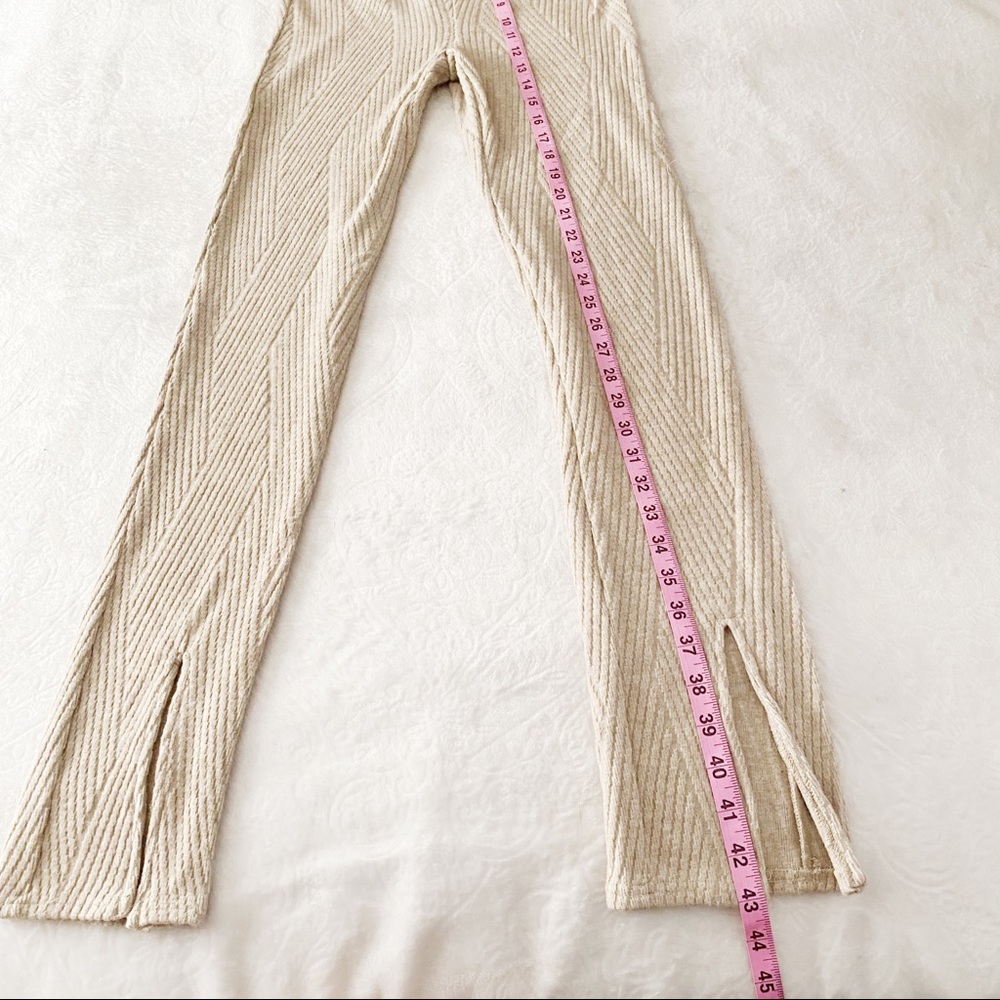 NWT Lulu’s Emery Park Knitted Parted Hem Leggings - Picture 10 of 16